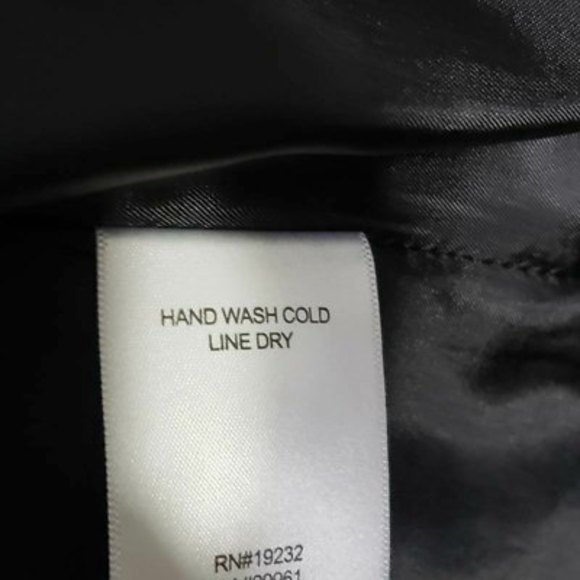 Alfred Dunner Womens Jacket Black Snakeskin Hook & Eye 3/4 Sleeve Petite… - Picture 8 of 8